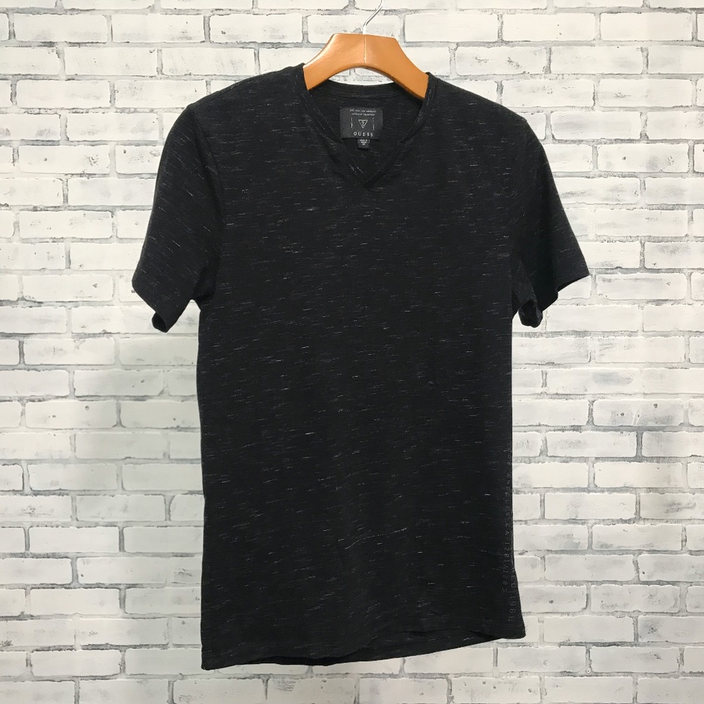 GUESS Men's V-Neck NWOT